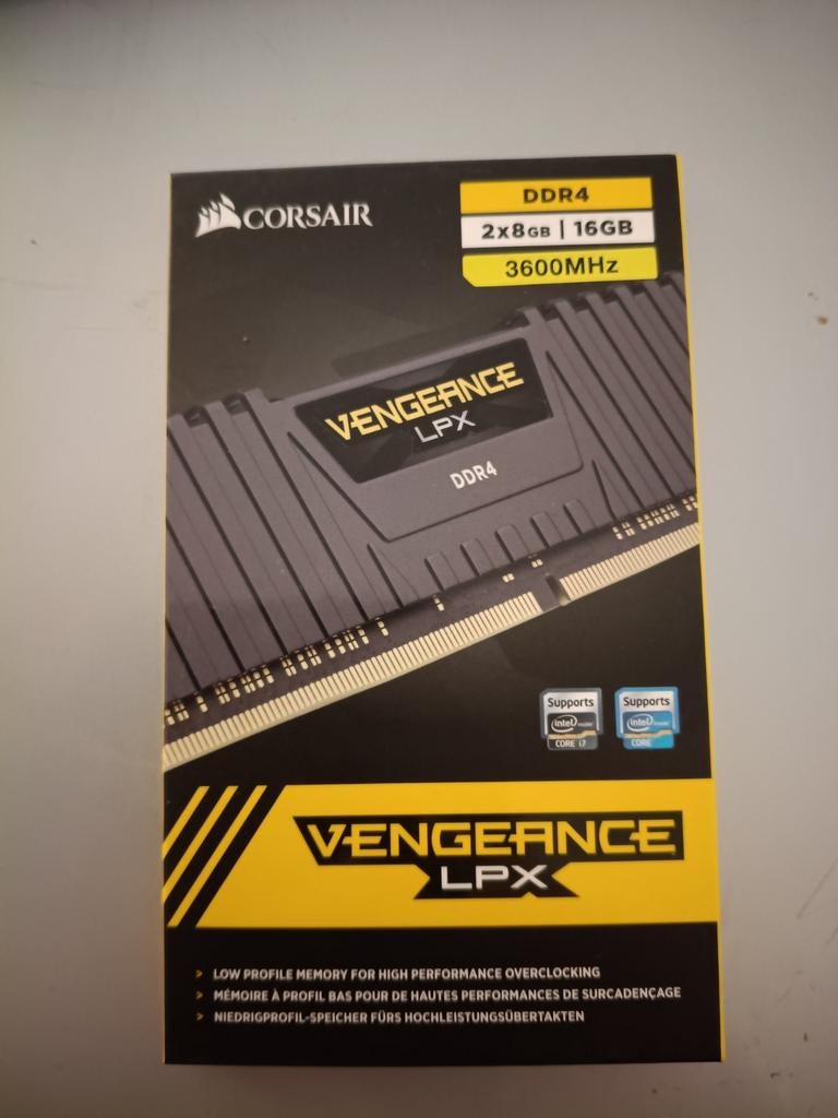 (100% NIEUW) 2X8GB = 16GB DDR4 3600MHZ CL18, Computers en Software, RAM geheugen, Ophalen, DDR4, Nieuw, Desktop