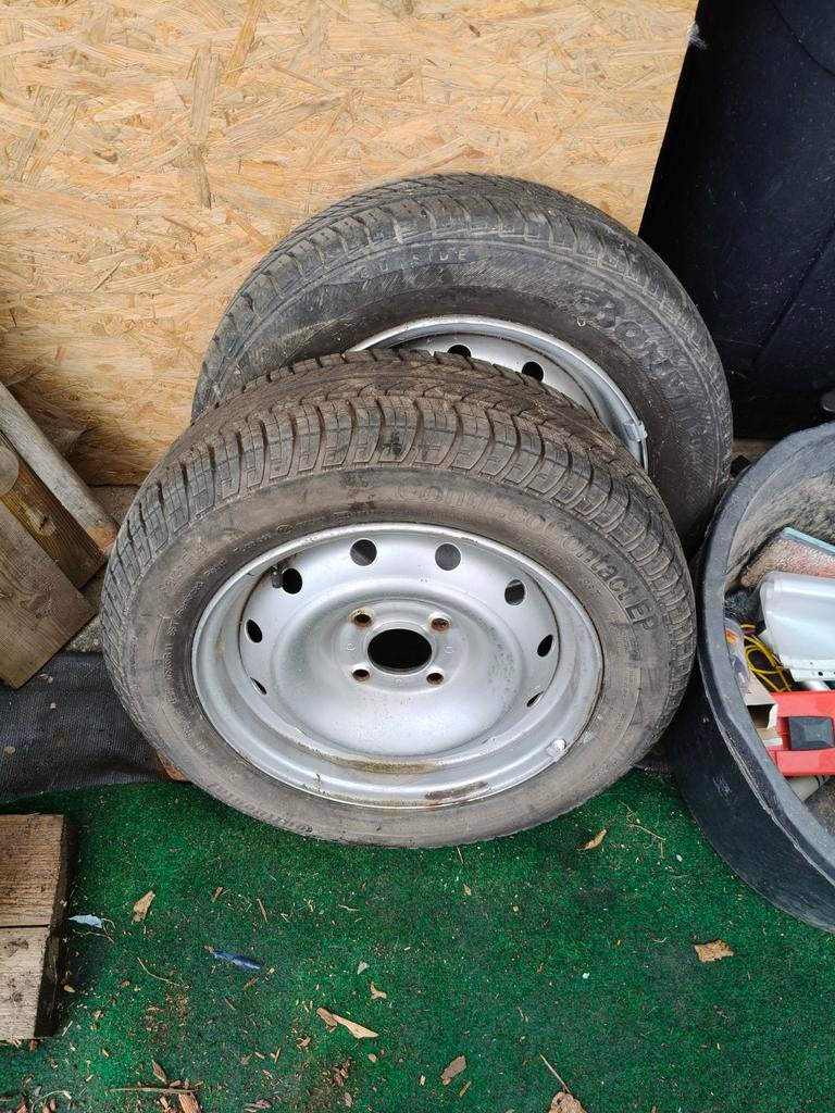 2 banden met velg, Enlèvement