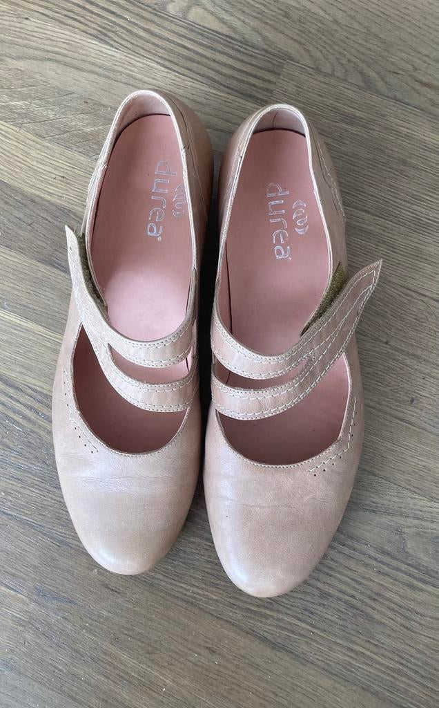 Chaussures Durea. Taille 7/naturel, Vêtements | Femmes, Chaussures, Envoi, Comme neuf