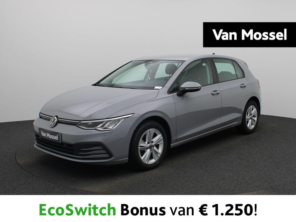 Volkswagen Golf 1.5 TSI Life CARPLAY | ZETELVERWARMING | SFE, Auto's, Stof, Gebruikt, 4 cilinders, https://public.car-pass.be/vhr/ebb34a11-67f4-4b31-87ba-1ad74f1f2062