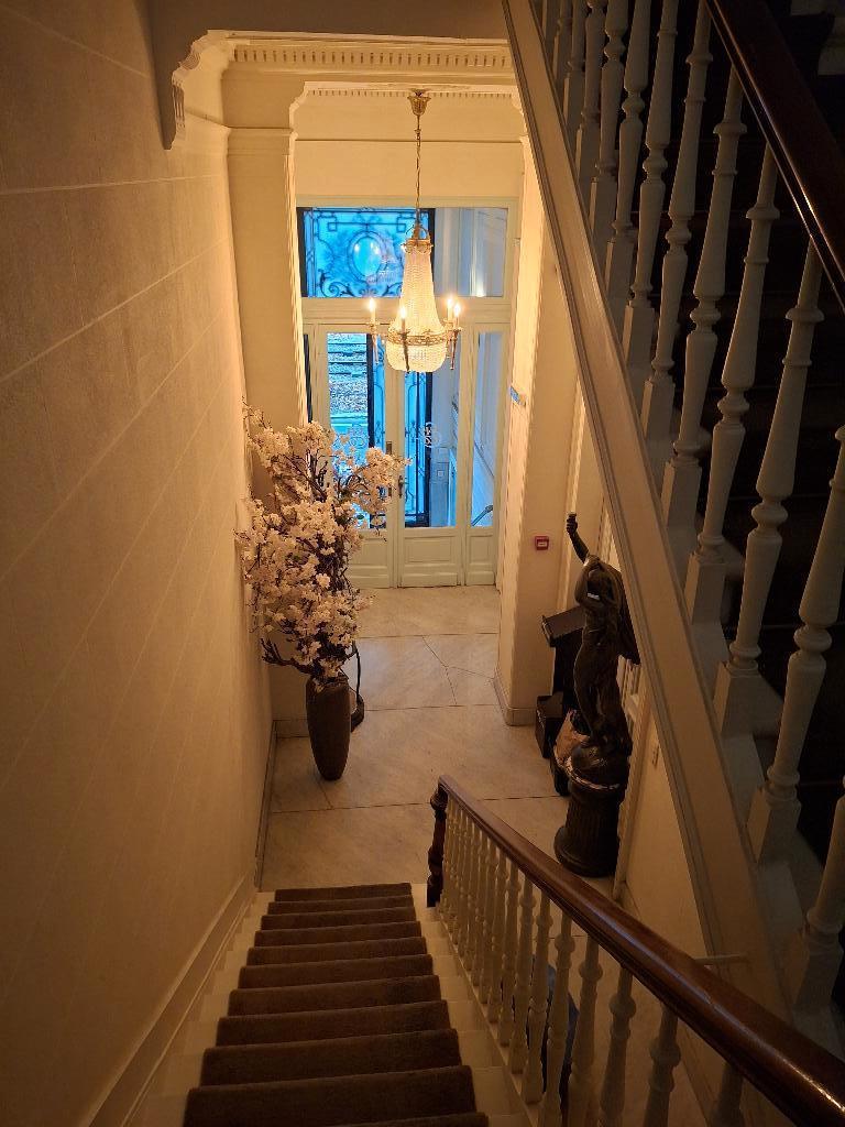 Mini suite  de  20m2 a  louer quartier  Louise