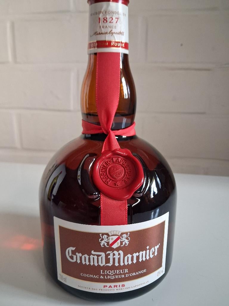 1 fles GRAND MARNIER, 70 cl (3 flessen te koop), Collections, Enlèvement ou Envoi, Neuf, Autres types, Pleine