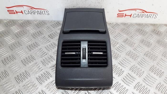 Grille d'aération arrière d'un Mercedes CLA, 3 mois de garantie, Utilisé, -, -