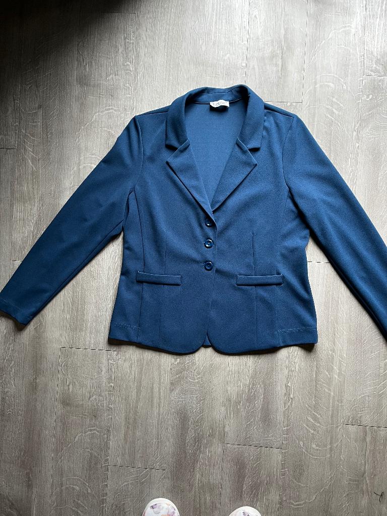 Dames blazer Batida maat 6/ 46, jurken, Kleding | Dames, Jassen | Zomer, Zo goed als nieuw, Maat 42/44 (L), Verzenden