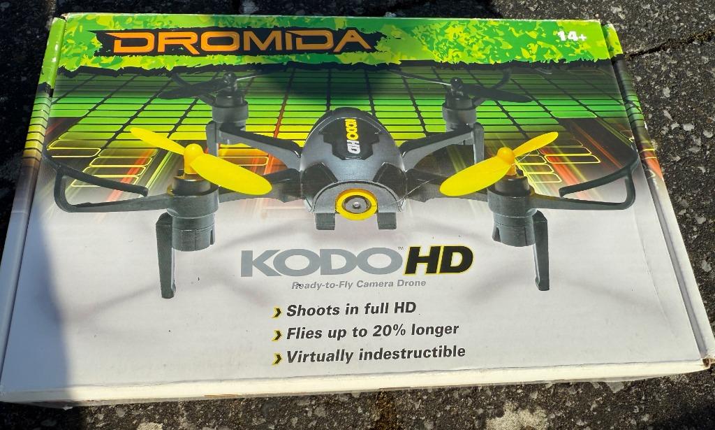 Ready-to-fly RC camera drone Kodo HD, Hobby en Vrije tijd, Modelbouw | Radiografisch | Helikopters en Quadcopters, Zo goed als nieuw