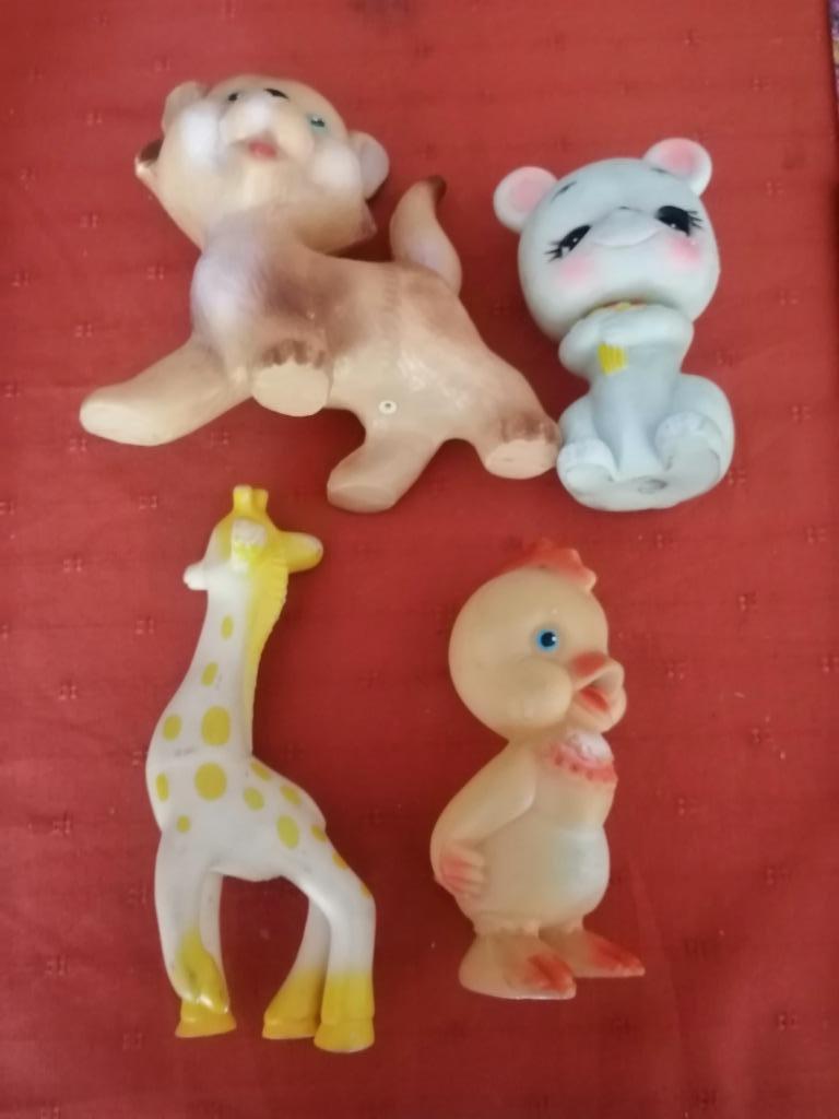 Anciens POUET Figurines animales en caoutchouc, Enlèvement ou Envoi, Utilisé