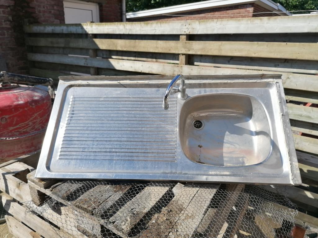 Inox wasbak met kran, Enlèvement ou Envoi, Autres couleurs, 100 à 150 cm, Utilisé