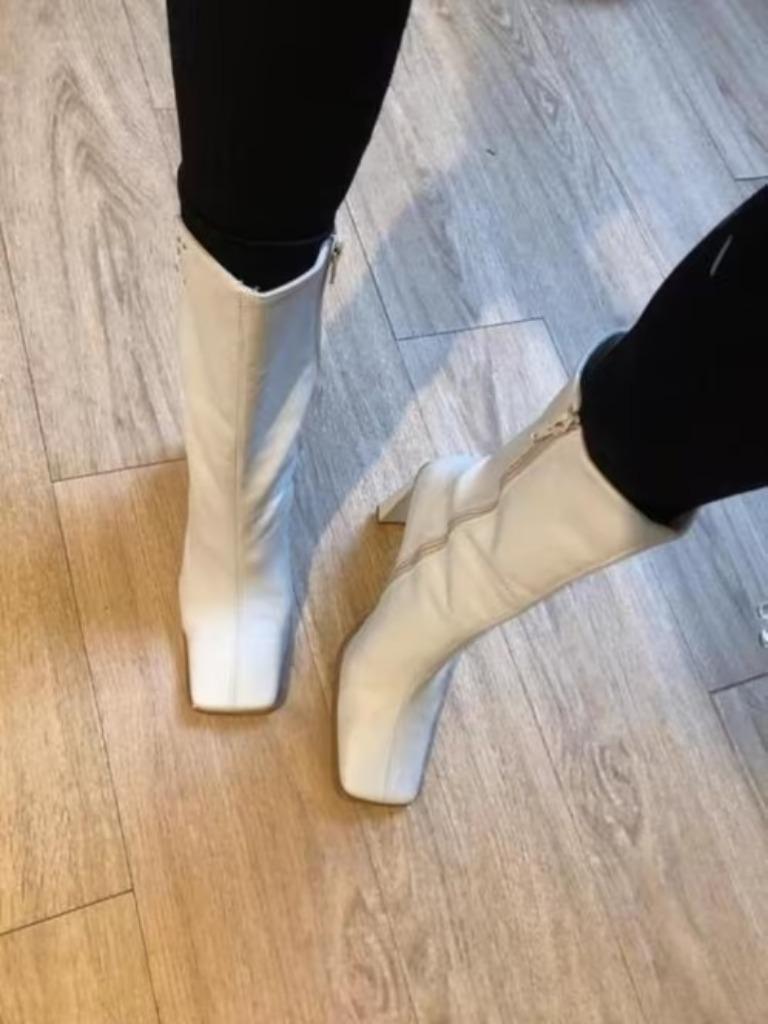 Nouvelles bottes à talons carrés en cuir blanc, taille 37, l, Vêtements | Femmes, Chaussures, Neuf, Bottes hautes, Blanc, Envoi