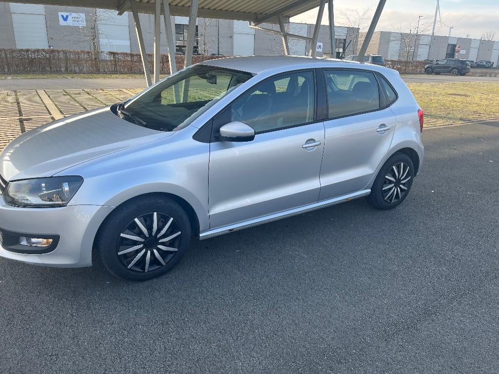 VW POLO 5p 1.6d 66kw__CARNET COMPLET__2012 START/STOP, Auto's, Voorwielaandrijving, Euro 5, Stof, 4 cilinders