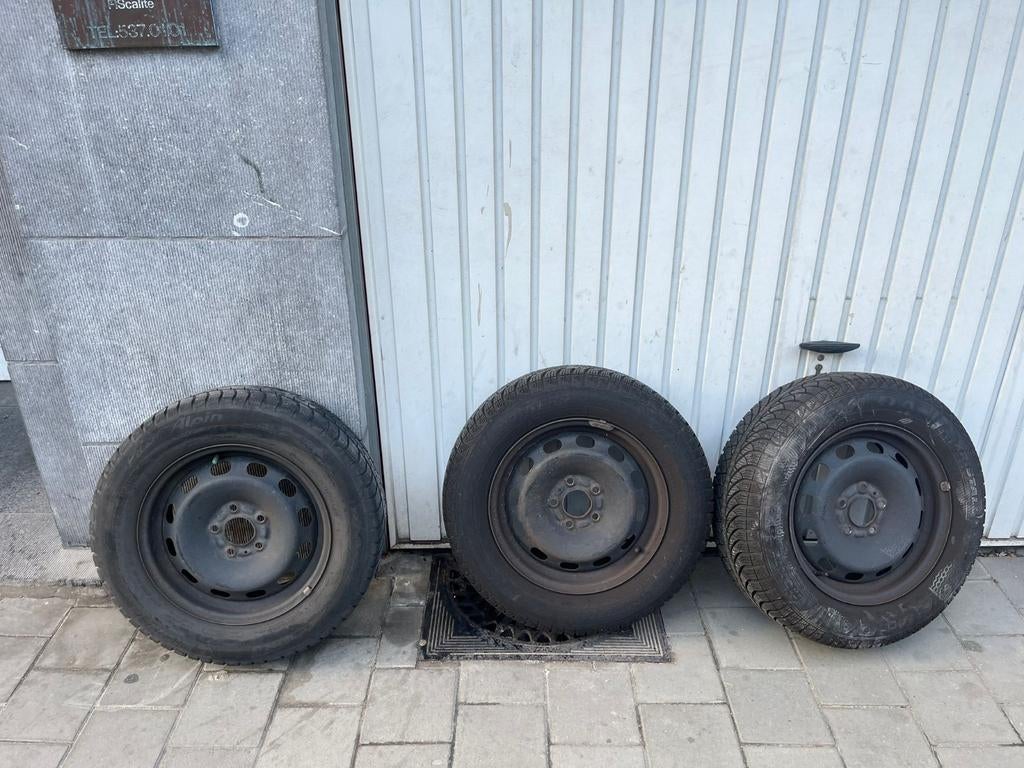 4x Winterbanden Fulda Kristall 195/65 R15 op stalen velgen, Auto-onderdelen, Banden en Velgen, Velg(en), Winterbanden, Ophalen