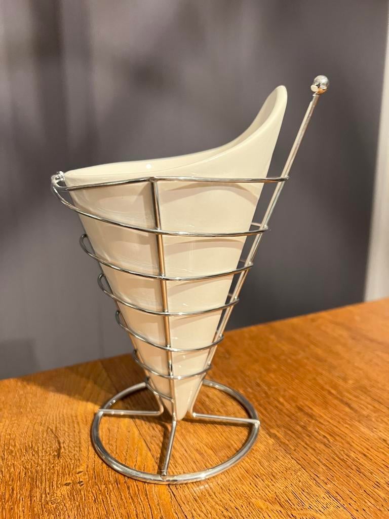 À vendre 6 cornets à frites en céramique ou similaire, Enlèvement, Comme neuf
