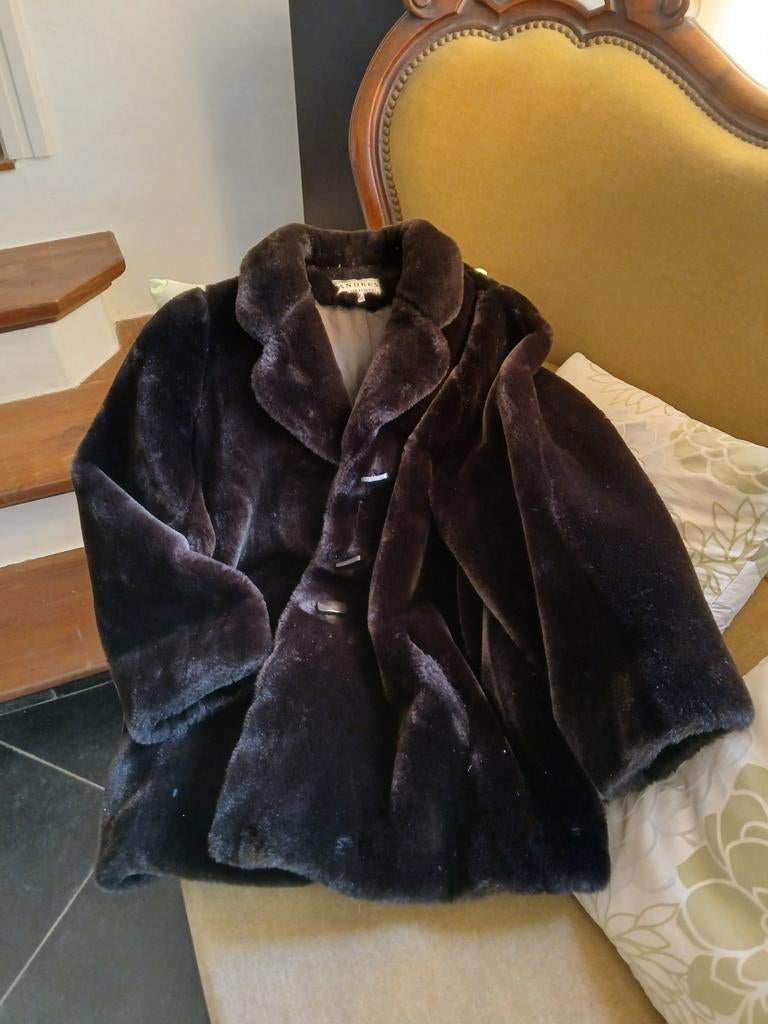 ZGAN Prachtige comfortabele faux fur Made in Belgium, Maat 38/40 (M), Bruin, ANDRES INTERNATIONAL, Ophalen of Verzenden