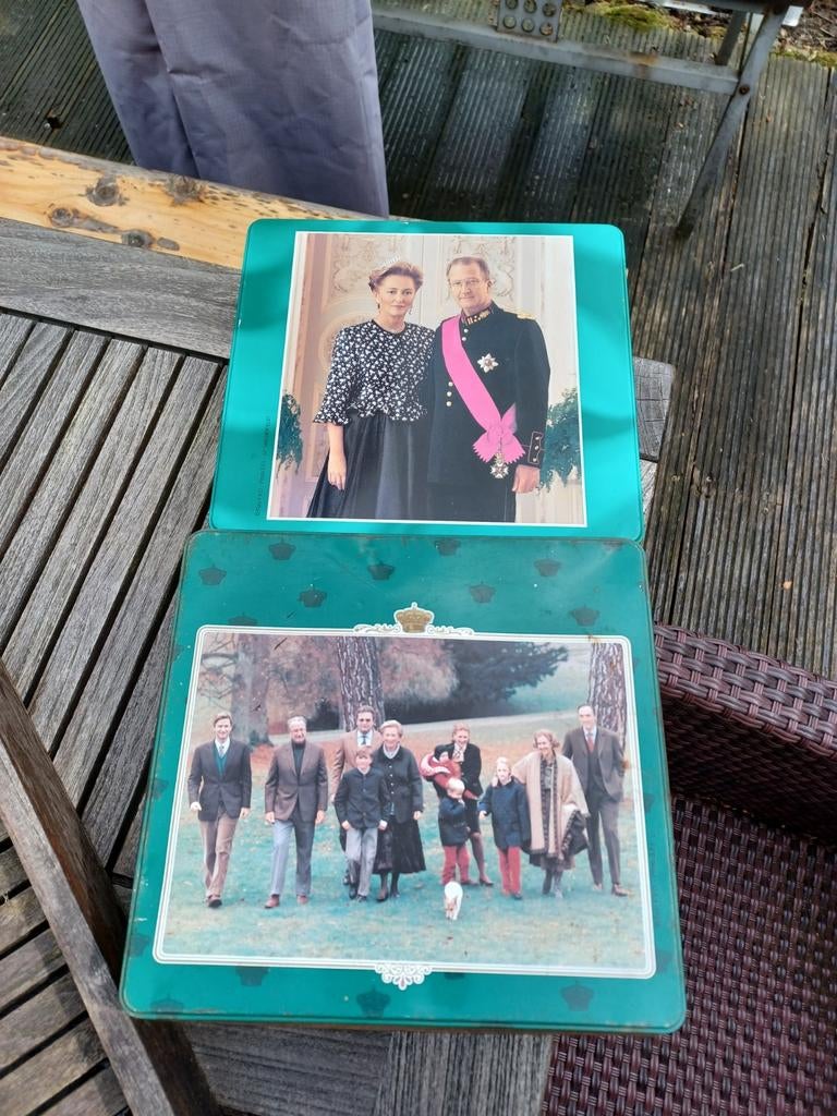 2 blikken koningshuis, Verzamelen, Ophalen of Verzenden, Gebruikt