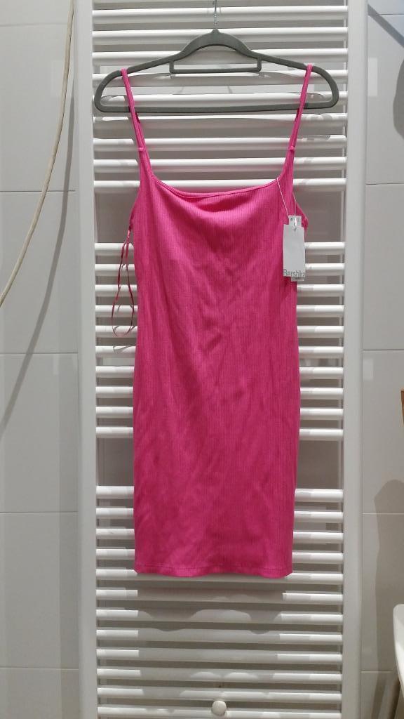Kort jurkje zonder mouwen - Bershka - Maat M, Maat 38/40 (M), Nieuw, Roze, Boven de knie