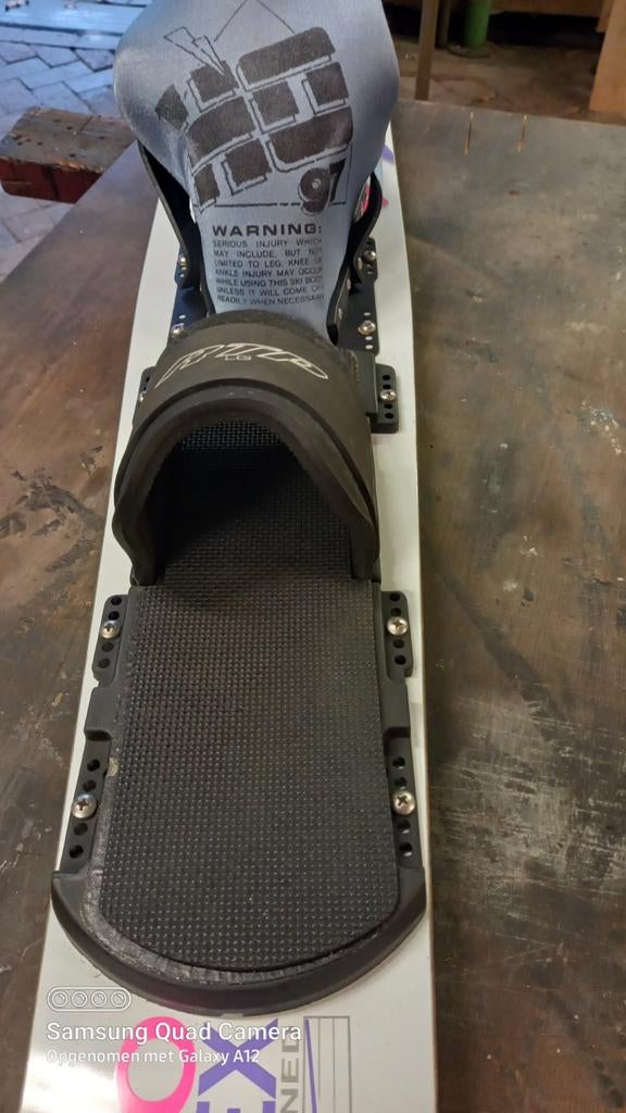 Slalomski weinig gebruikt, Ophalen