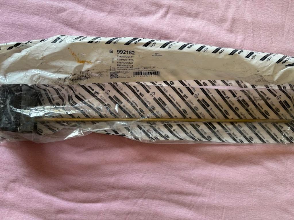 ARISTON - Wisselstuk: Thermostaat Tas 3F 450Mm Zwart/Witte K, Ophalen of Verzenden, Nieuw, Overige typen