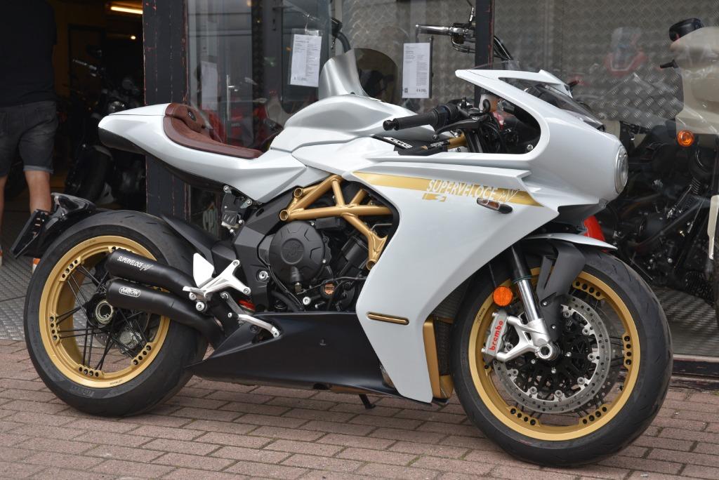 MV AGUSTA SUPERVELOCE S 800 ***MOTOVERTE.BE***, Bedrijf, 3 cilinders, Sport, 800 cc
