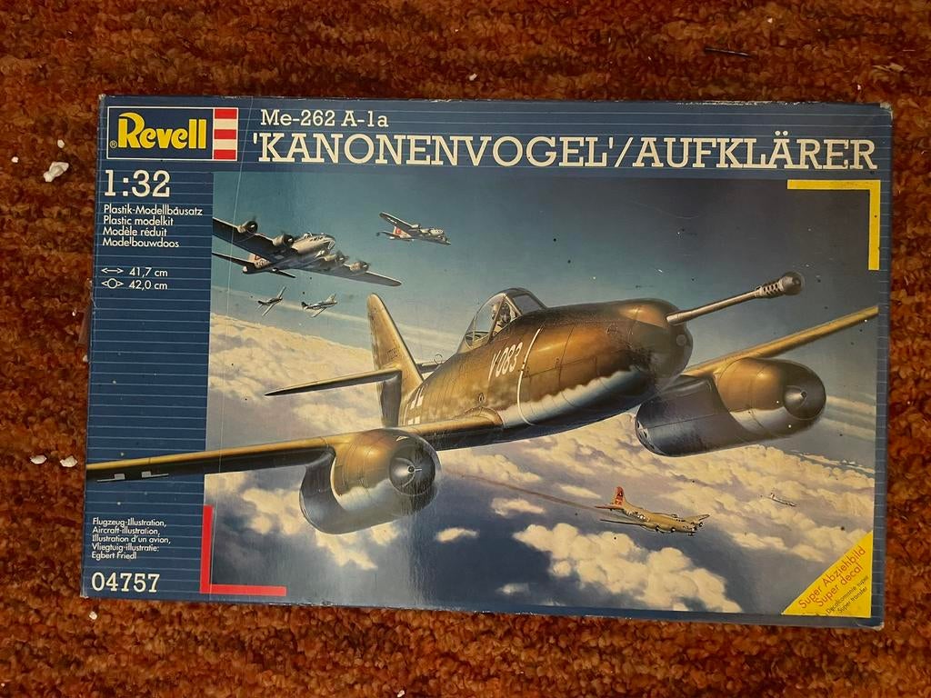 Revell 1:32 scale model kit of the Messerschmitt Me 262 A-1a, Ophalen, Nieuw, Vliegtuig, Revell