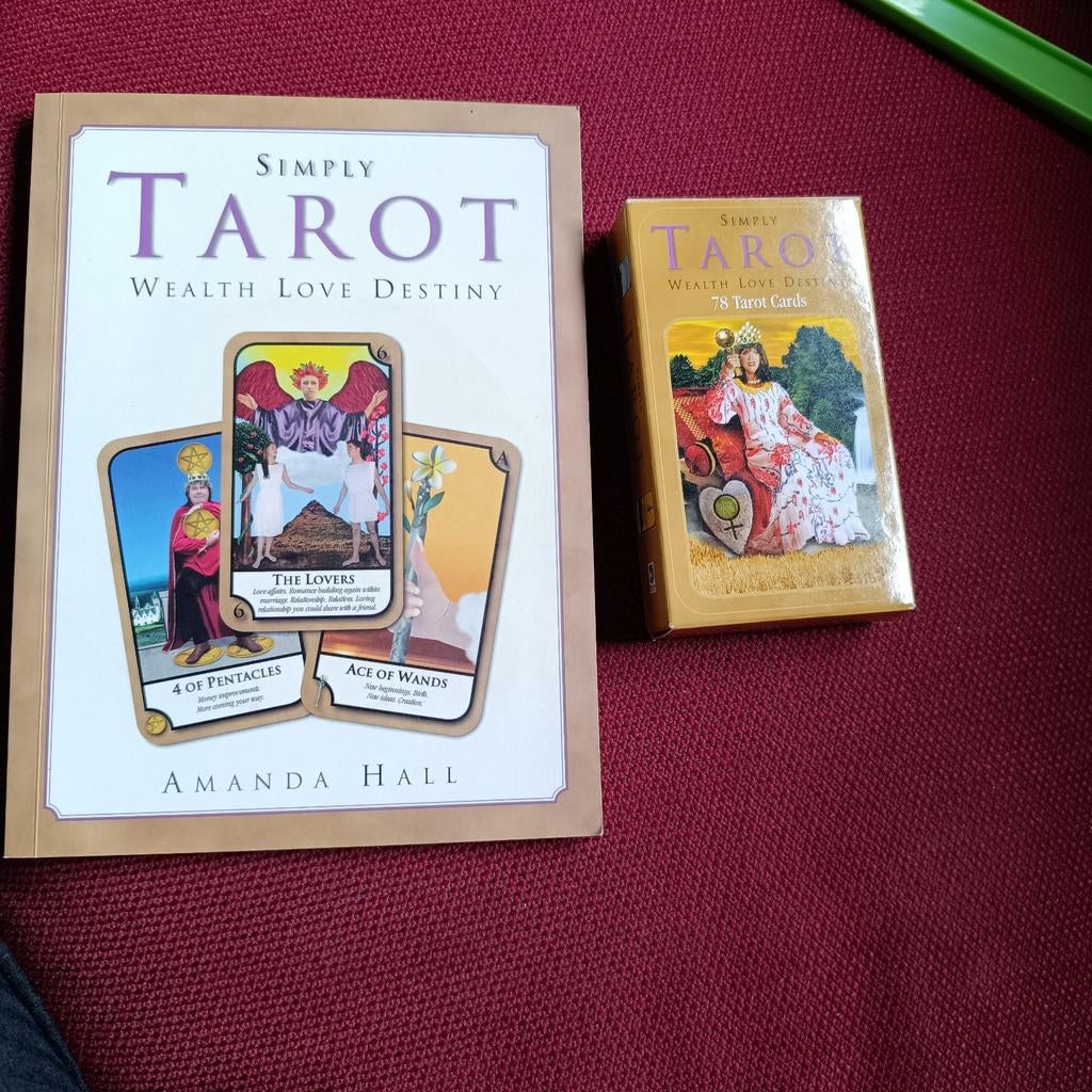 Simply Tarot Amanda Hall boekje kaarten en dvd in Engels, Enlèvement ou Envoi, Comme neuf