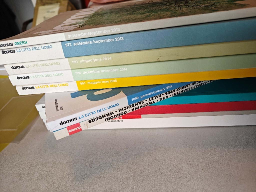 Magazine Domus — Architecture, design et art contemporains, Architectes, Comme neuf, DIVERSEN, Enlèvement