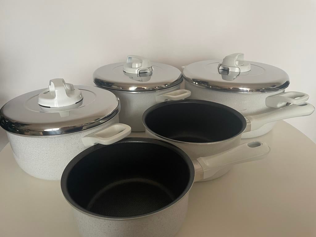 TEFAL - 5 casseroles 24-22-20-18 et 16 cm, Enlèvement, Autres matériaux, Ensemble de casseroles, Plaque céramique