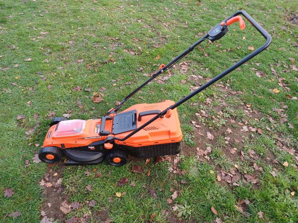 Powerplus grasmaaier POWDPG75562 + GRATIS GRASTRIMMER, Ophalen, Accu-grasmaaier, Nieuw, Powerplus garden