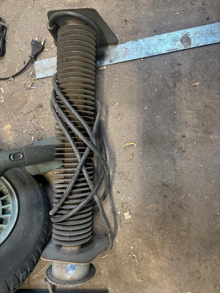 Ribbenbuisradiator., Ophalen, Gebruikt