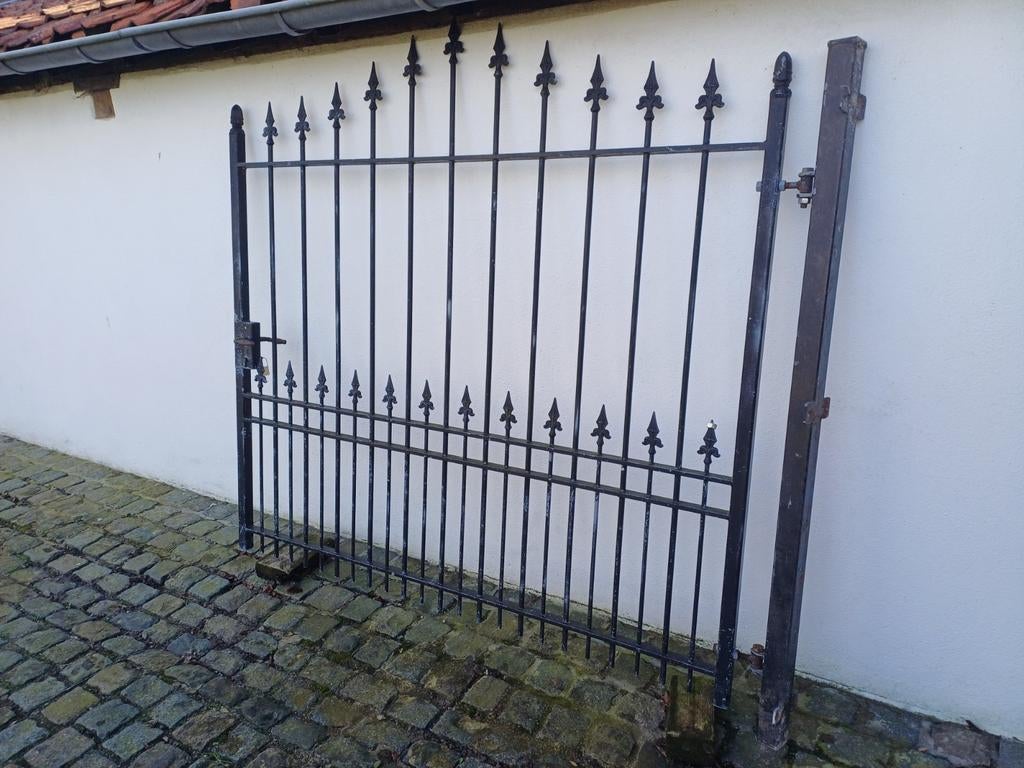 Smeedijzeren hek 205 cm breed., Jardin & Terrasse, Clôtures de jardin, Enlèvement ou Envoi