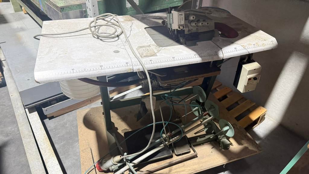 Gibbs Overlock Willox, Hobby & Loisirs créatifs, Machines à coudre & Accessoires, Autres marques, Industrie, Enlèvement, Utilisé