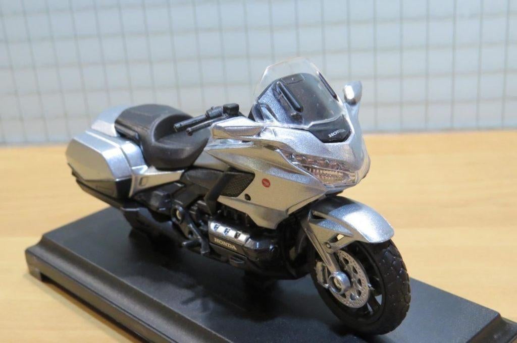 Honda GL1800 Goldwing grey 1:18, Ophalen of Verzenden, Nieuw, Motor, Welly