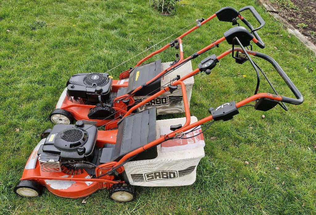 Gazonmaaier op benzine, Tuin en Terras, Grasmaaiers, Cirkelmaaier, Gebruikt, 50 cm of meer, Ophalen