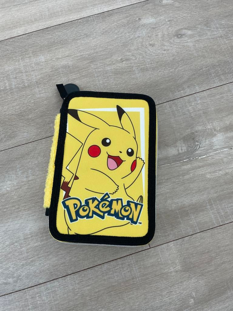 Pokémon pennenzak / etui, Ophalen of Verzenden, Zo goed als nieuw