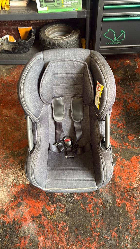 Kinderzitje, Kinderen en Baby's, Autostoeltjes, Ophalen, Zo goed als nieuw