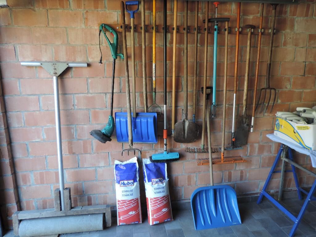 tuingerief en klusgerief, Jardin & Terrasse, Outils à main, Comme neuf, Enlèvement
