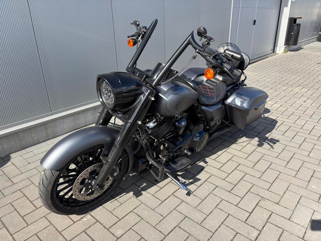 Harley Davidson Road King Stage 2 2017 Parfait Etat., Motoren, Motoren | Harley-Davidson, Sportuitlaat, 2 cilinders, 1745 cc, Bedrijf