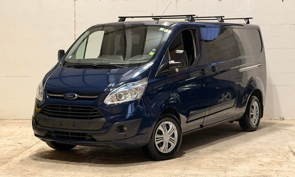 Ford Transit costum 115.000 km / 2015 / dubbelcbaine / airco, Auto's, Bedrijf, Ford, Te koop, Trekhaak
