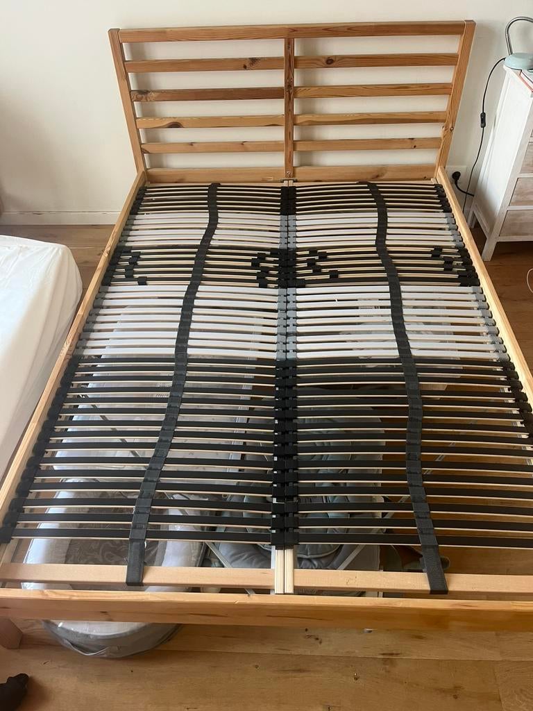 Tarva bedframe pine 140-200 met lattenbodem leirsund, Huis en Inrichting, Slaapkamer | Bedden, Zo goed als nieuw, Ophalen