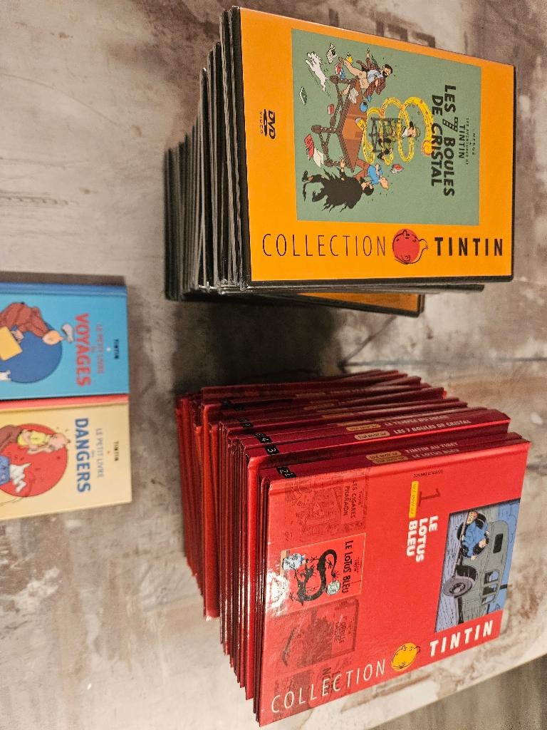 collection tintin 34 livre avec leurs 34 dvd encore emballé, Enlèvement