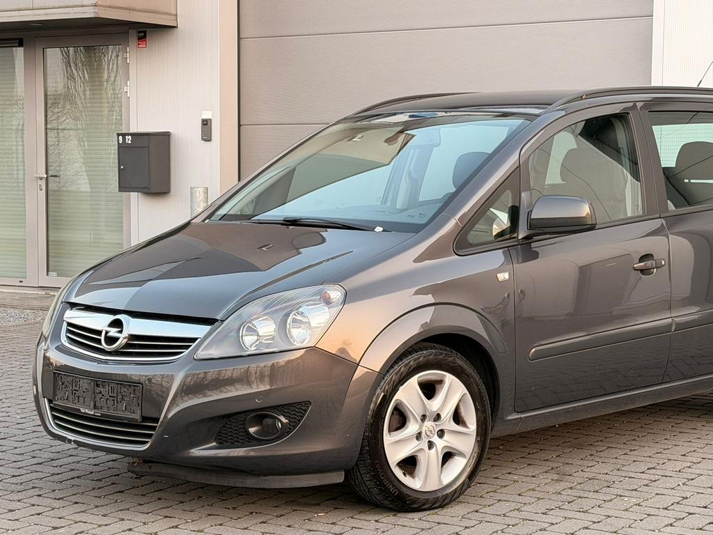 OPEL ZAFIRA 2012 BENZINE EURO5 7PLAATS 200.000KM, Auto's, Euro 5, Bedrijf, 5 deurs, Zafira