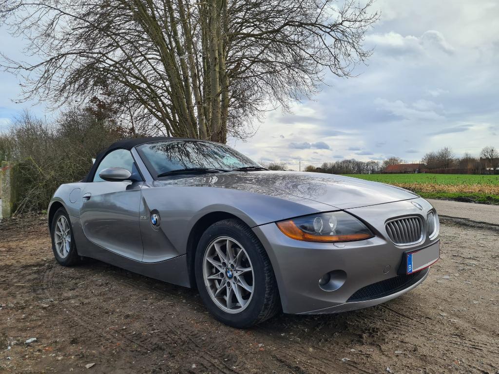 BMW Z4 2.5i Roadster Bj 2005 - ruilen HD?, Autos, BMW, Cuir, Argent ou Gris, Achat, 2500 cm³