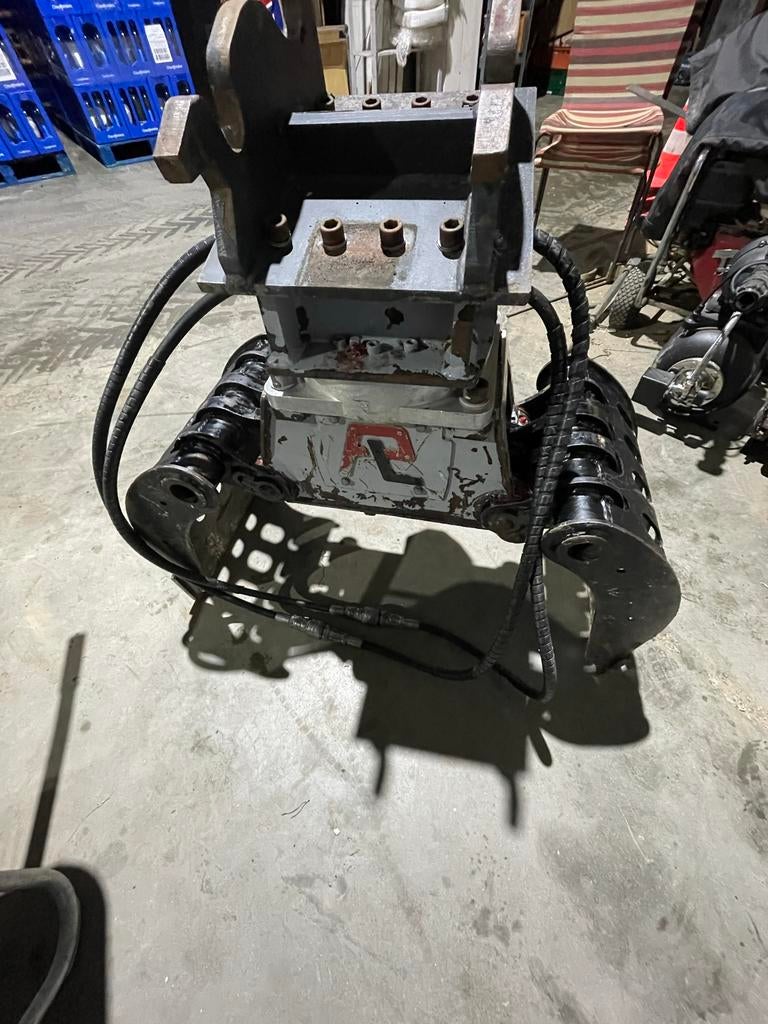 Pince de tri CW05, Articles professionnels, Machines & Construction | Grues & Excavatrices, Enlèvement