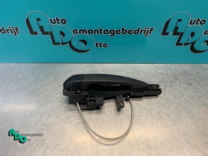 Poignée portière 4portes arrière gauche d'un BMW 1-Serie, Autos : Pièces & Accessoires, -, 3 mois de garantie, Utilisé, -