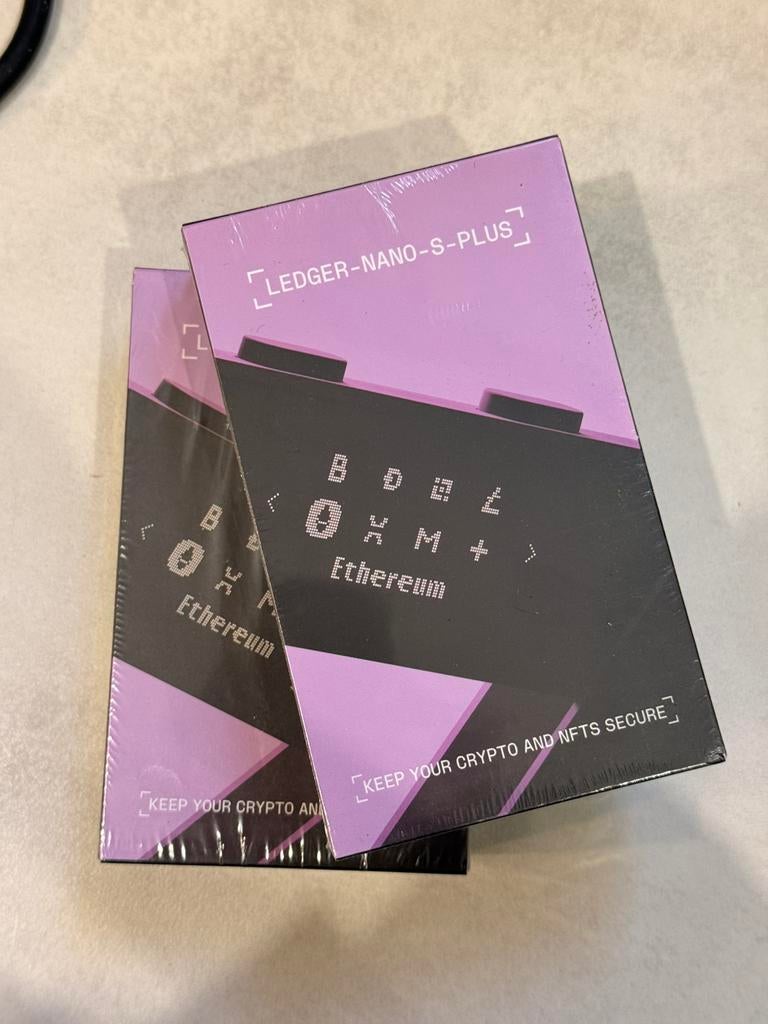 2x Ledger Nano S Plus NEUF SCELLÉ – Wallet Crypto Officiel, Computers en Software, USB Sticks, Ophalen of Verzenden, Nieuw