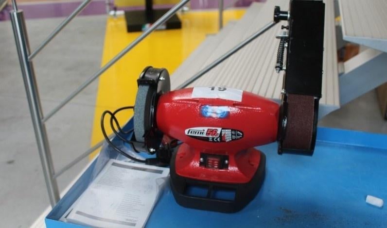 Ponceuse à bande Femi 56N Combi semi-professionne, Bricolage & Construction, Enlèvement ou Envoi, Neuf, Ponceuse à bande