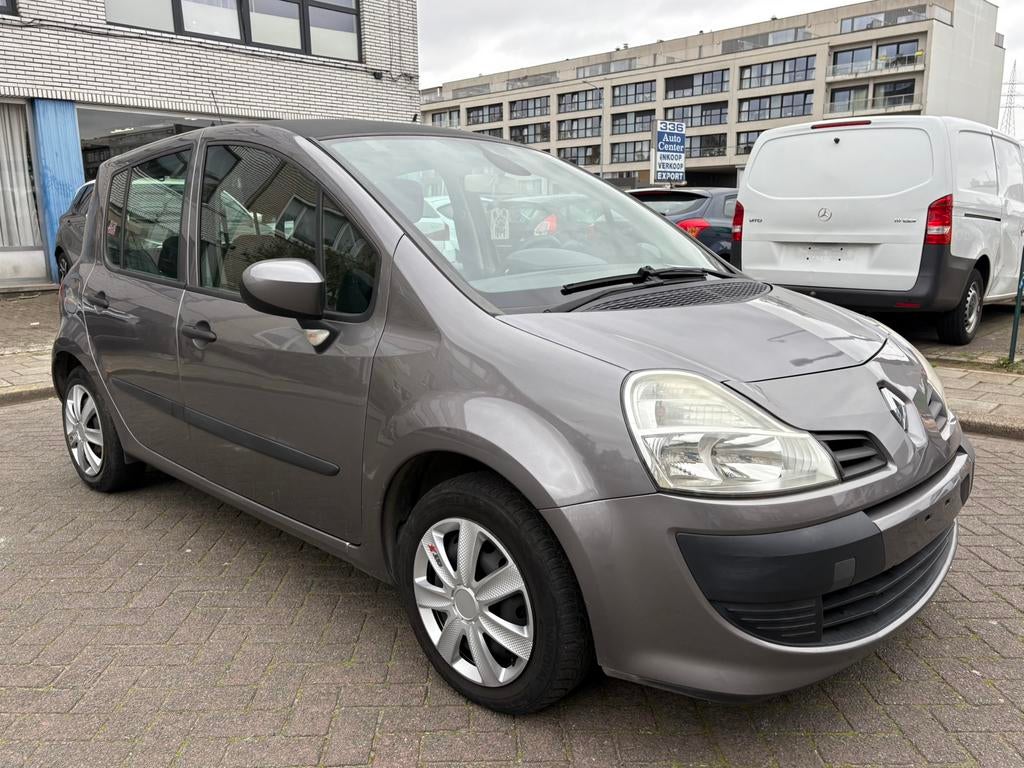 Renault Modus 1.2 Benzine. Met 111.000 km, Auto's, 4 cilinders, Bedrijf, 5 deurs, 1195 cc