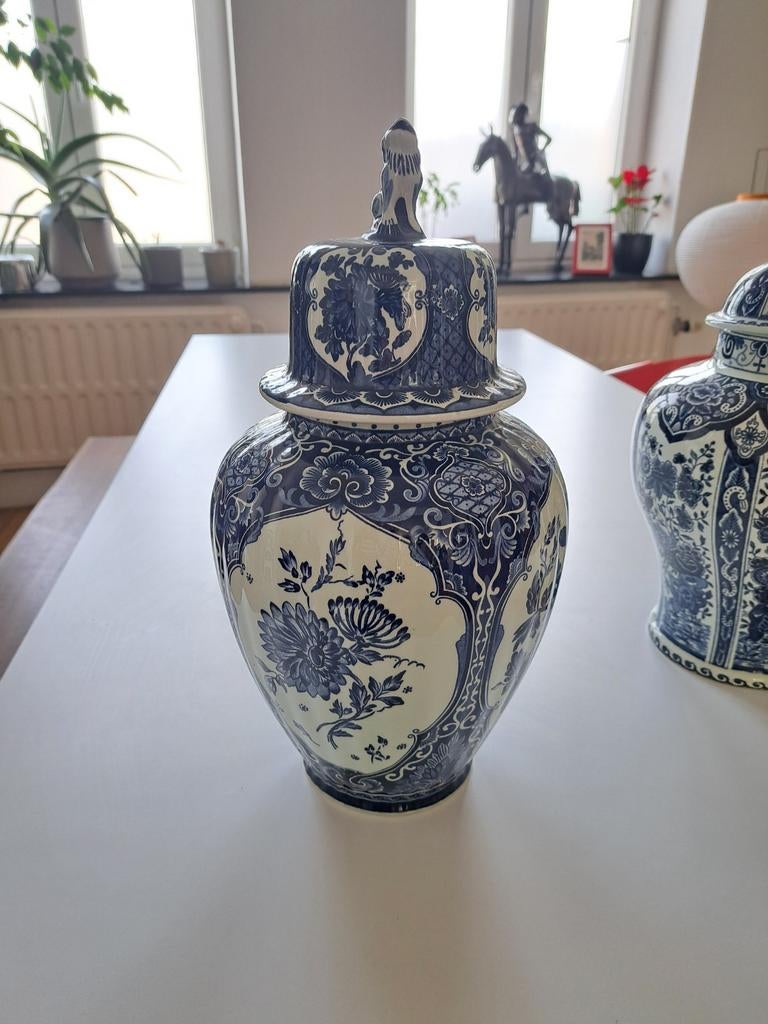Paire de vases Delft Boch Belgium pour Royal Sphynx Holland