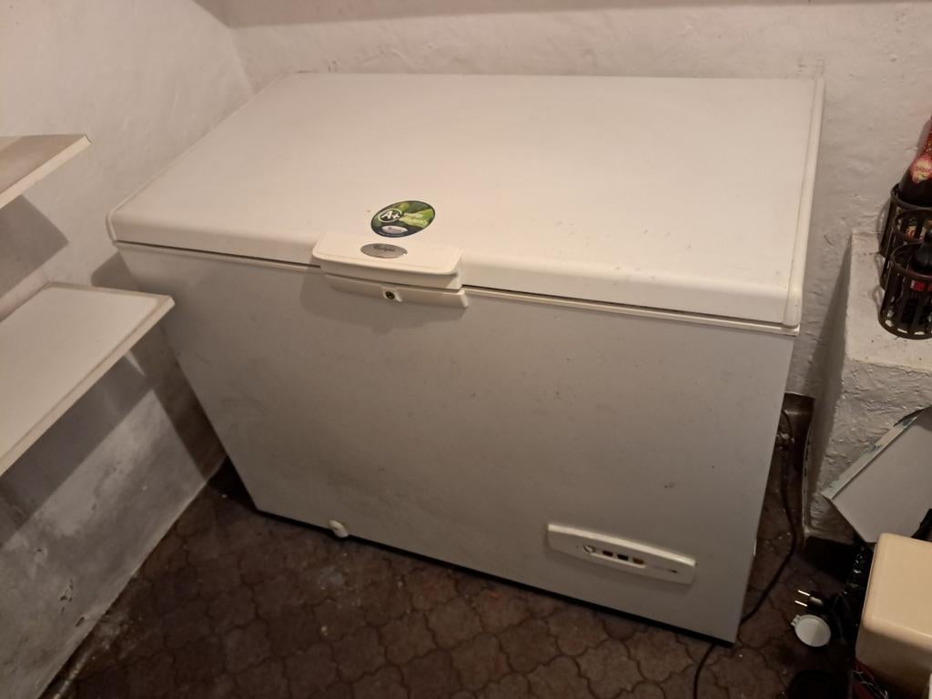 Congélateur Coffre Whirlpool - Grande Capacité, Congélateur, Classe énergétique A ou plus économe, 90 cm ou plus, 85 à 120 cm