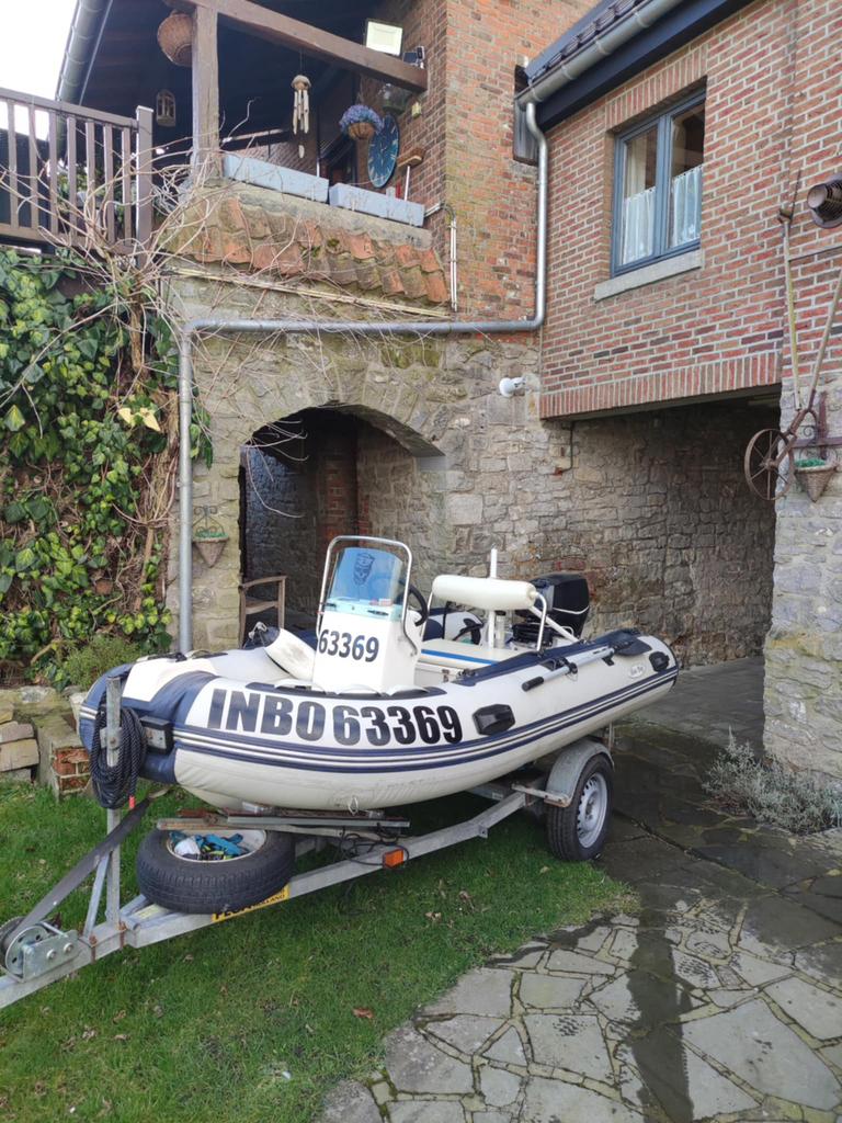 30 pk semi-rigide + aanhanger, Watersport en Boten, Ophalen, Zo goed als nieuw