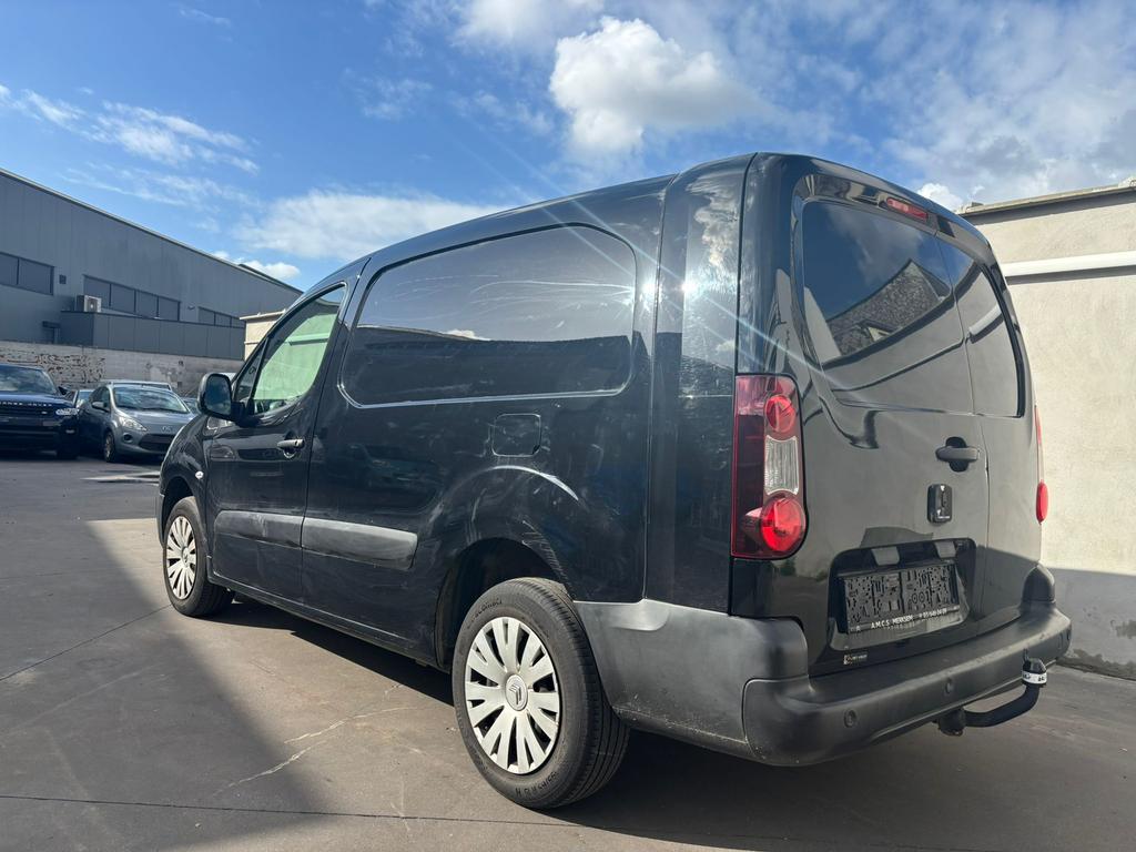 Citroen berlingo 1.6 hdi 80 000 km 2017 nwe wagen, Auto's, Voorwielaandrijving, 4 deurs, Stof, Citroën