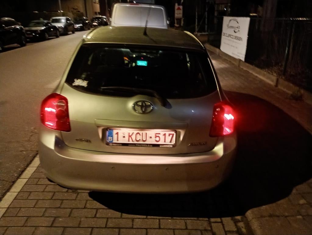 Toyota Auris avec carrosserie endommagée/export, Autos, Toyota, Particulier, Achat